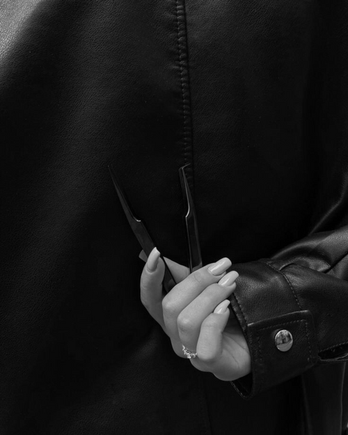 The Art of Connection: Building Lasting Client Relationships for Lash Artists